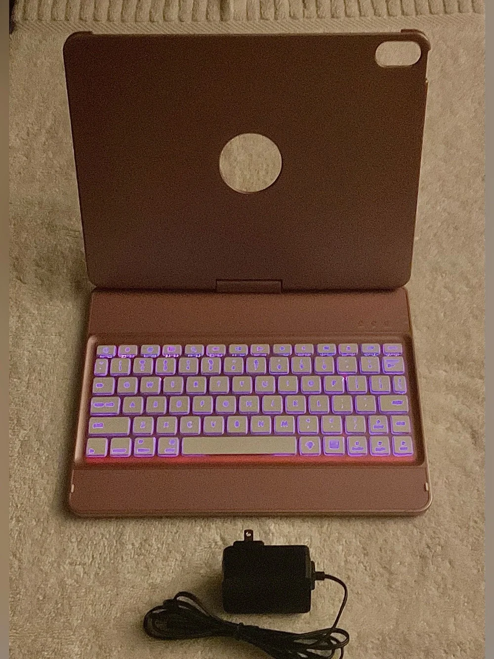Keyboard Case 4 CERTAIN iPadS WITH A 360° Rotatable Protective Cover,(Rose Gold)